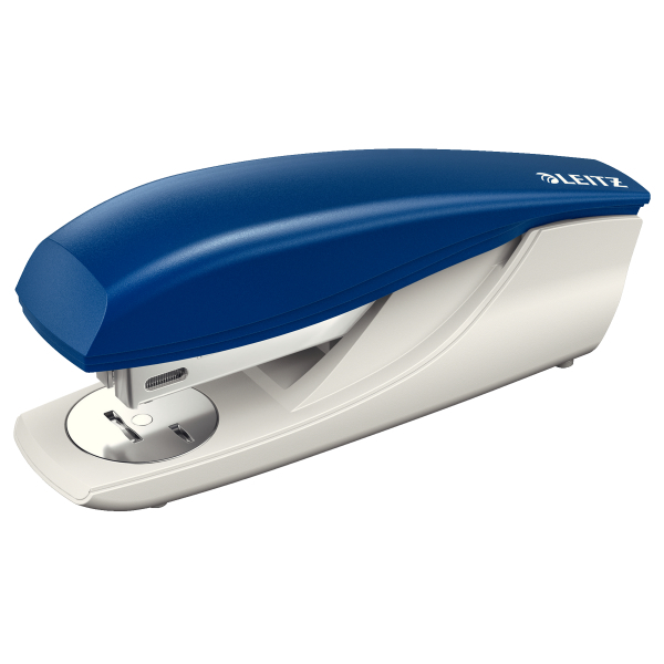 AKTION: LEITZ Heftgerät 5500 blau, 1 St. + GRATIS 200 Heftklammern 24/6