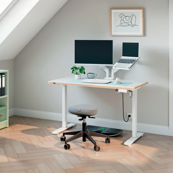 LEITZ Ergo 67700001 elektrisch höhenverstellbarer Schreibtisch weiß rechteckig abgerundet, T-Fuß-Gestell weiß 120,0 x 70,0 cm